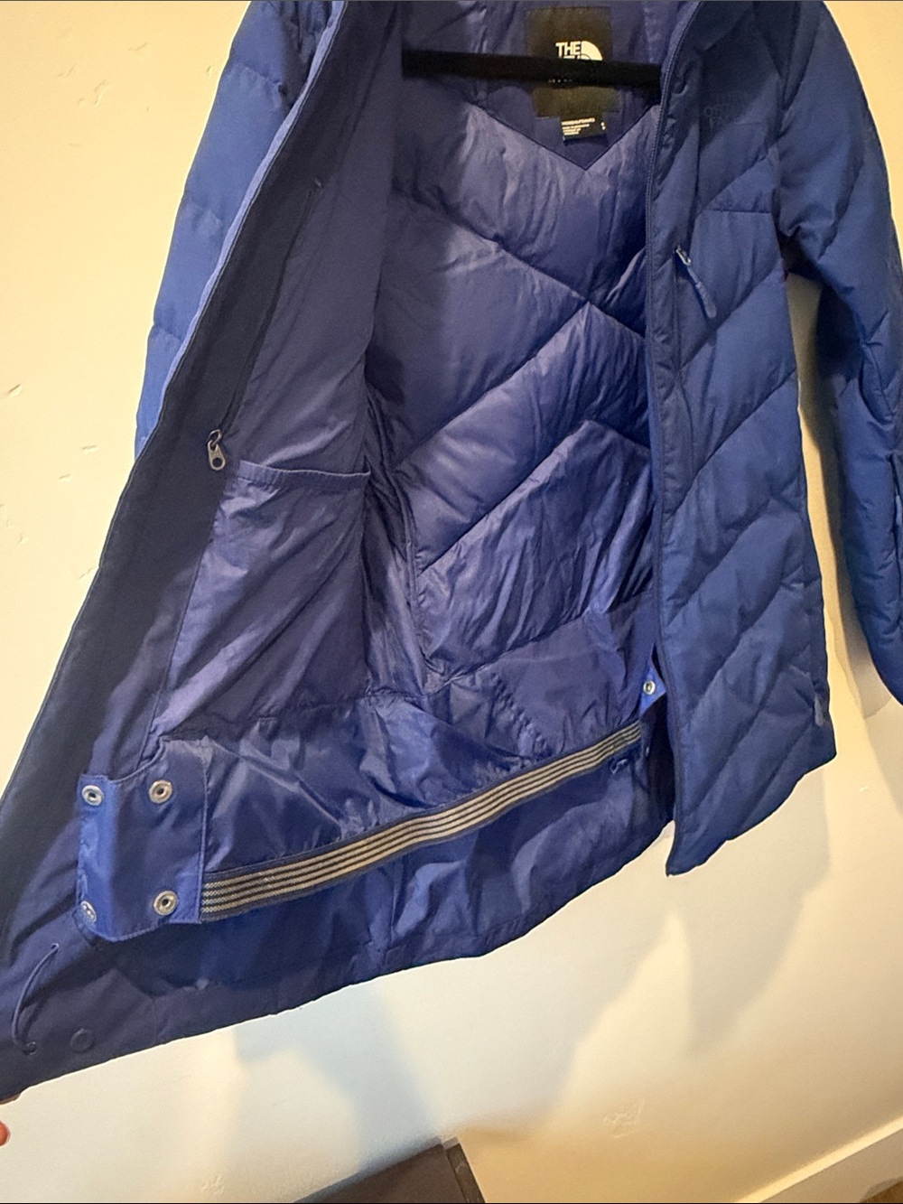 The North Face Royal Blue Quilted Hooded Puffer Jacket - Picture 4 of 6